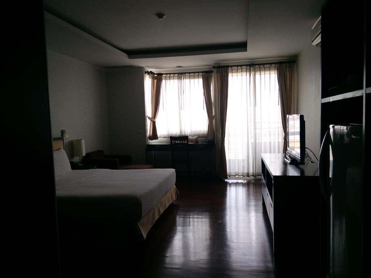 公园304行政服务式公寓 Si Maha Phot 外观 照片